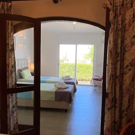 Peaceful With Sea View Close To Villa