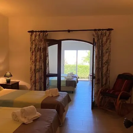 Peaceful With Sea View Close To Villa