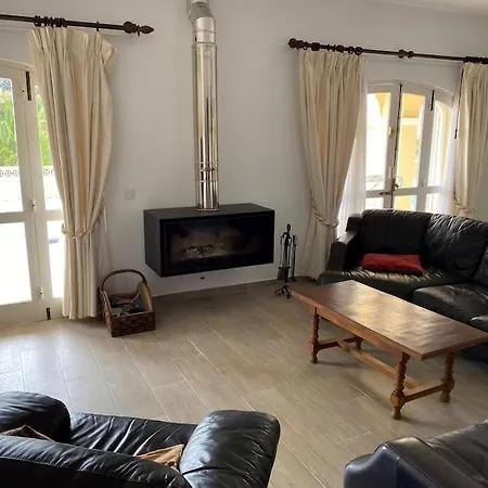 Villa Peaceful With Sea View Close To *