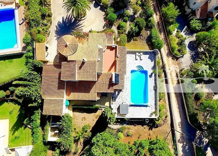 Peaceful With Sea View Close To Villa Carvoeiro (Lagoa)