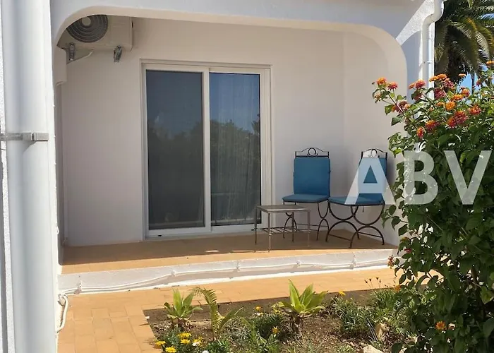 Peaceful With Sea View Close To Villa Carvoeiro (Lagoa)